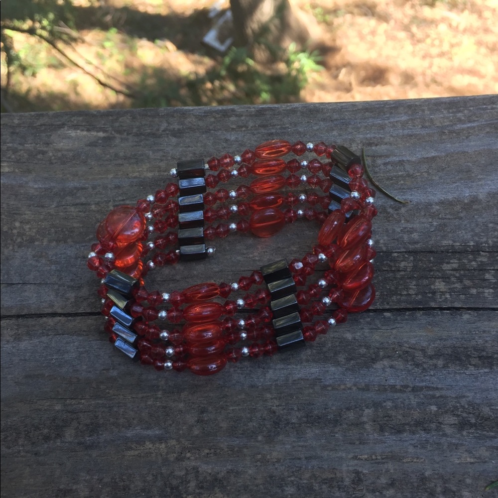 Wrist bling , magnetized string of red glass beads - Picture 2 of 11